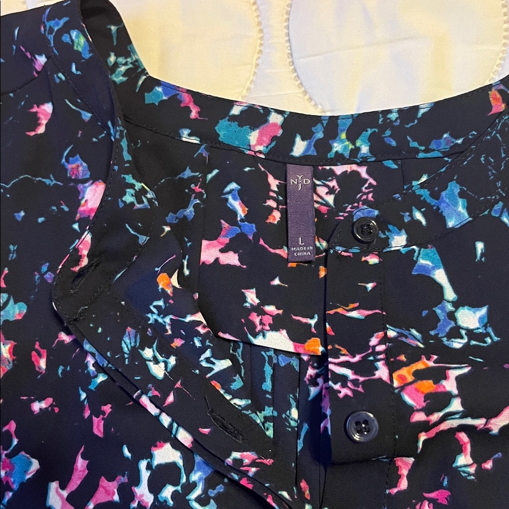 NYDJ Pintuck Black and Pink Abstract Blouse - Picture 5 of 6